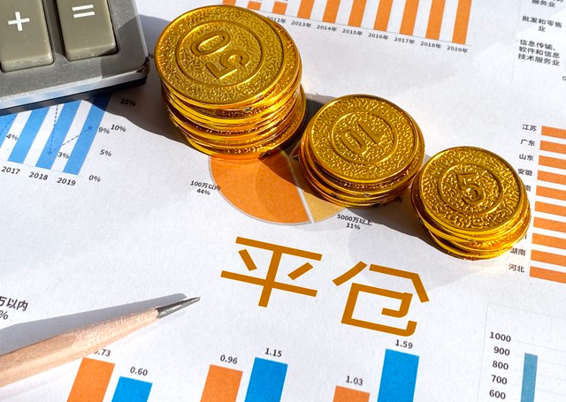 大盘k线图分析走势_蓝筹板块破位杀跌走势_大盘震荡探底反弹行情