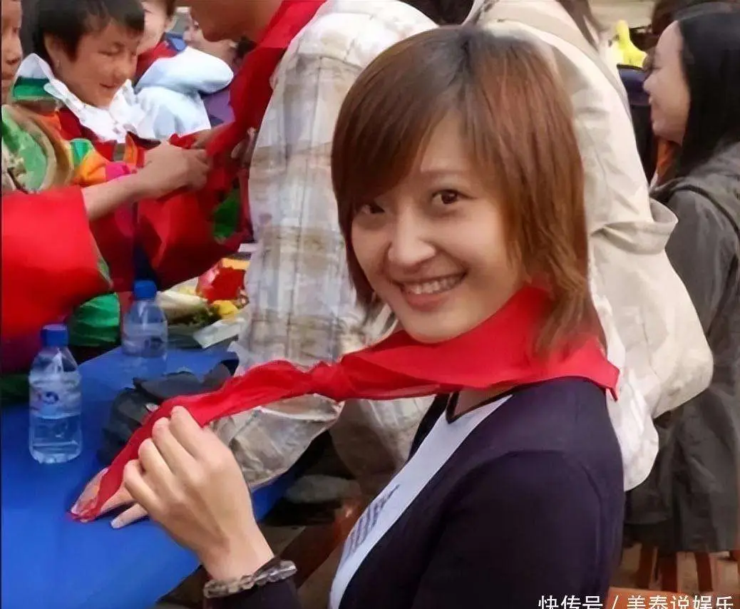 谢颖颖主持经历_央视财经谢颖颖_央视女主持人谢颖颖